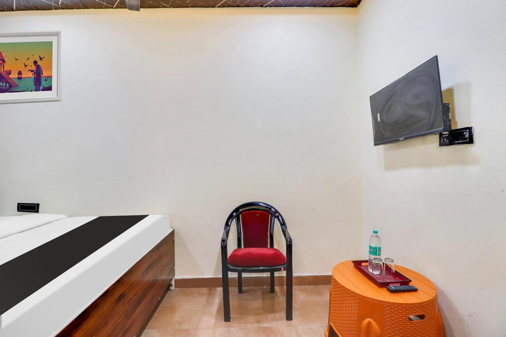 Hotel O Krishna Priya Haridwār Zewnętrze zdjęcie